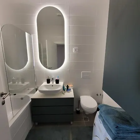 아파트 Knezev Park Lux 노비사드